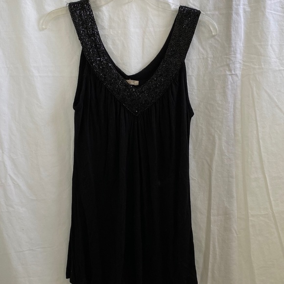 Women's/Juniors V-Neck Stylish Top Size: Medium - Picture 2 of 5